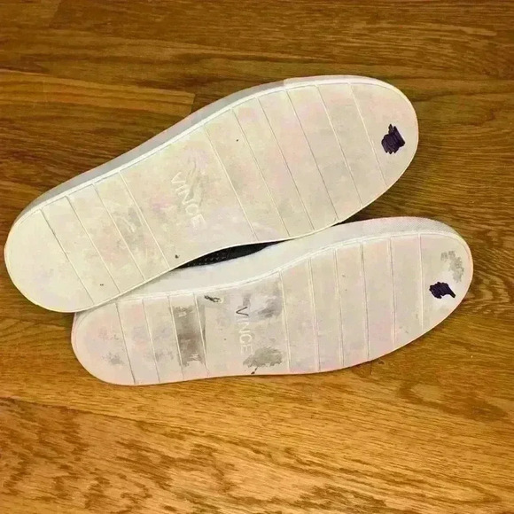 Vince Blair Black Perforated leather loafer, women’s size 6 - Picture 5 of 10